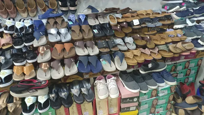 Metro Shoe Mart
